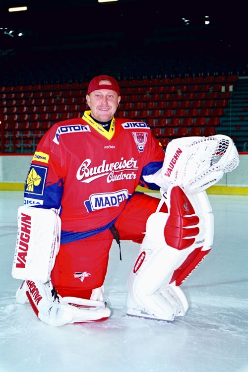 Obrázek “http://www.hokejcb.cz/foto/hraci/hudacek_cely.jpg” nelze zobrazit, protože obsahuje chyby. Obrázek “http://www.hokejcb.cz/foto/hraci/hudacek_cely.jpg” nelze zobrazit, protože obsahuje chyby.