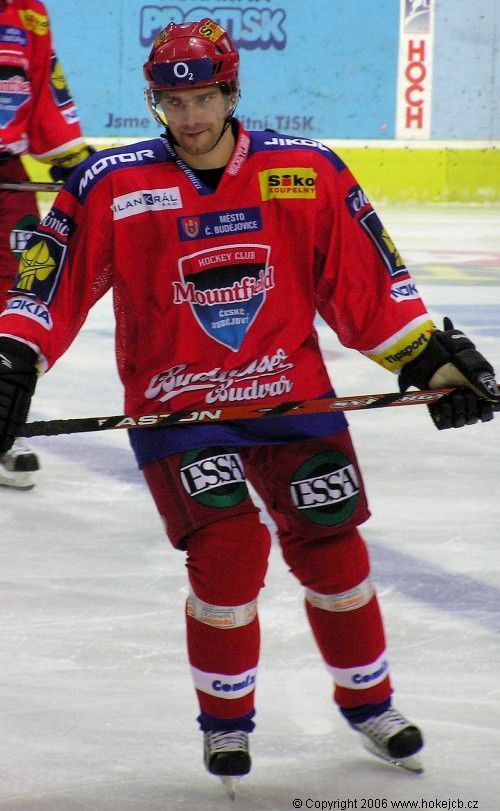 Obrázek “http://www.hokejcb.cz/foto_ceb/2007_14_MOU/061013_01.jpg” nelze zobrazit, protože obsahuje chyby. Obrázek “http://www.hokejcb.cz/foto_ceb/2007_14_MOU/061013_01.jpg” nelze zobrazit, protože obsahuje chyby.